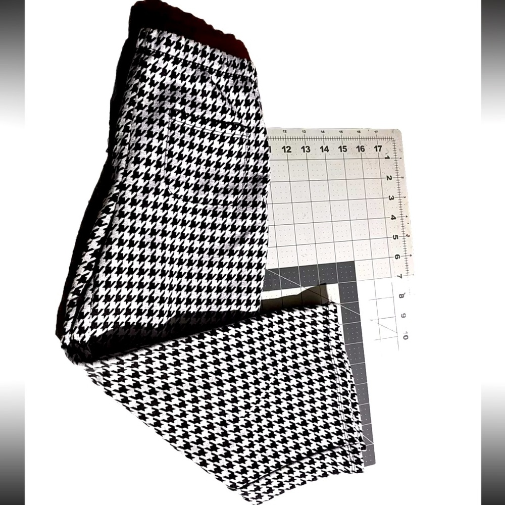 girls btween Black And White checkered relaxed pants size 6